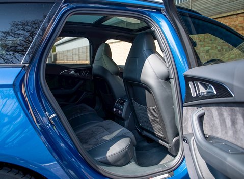 Audi RS6 Avant Performance 14