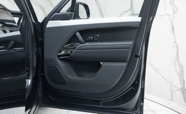 Land Rover Range Rover Sport P400 AUTOBIOGRAPHY 13