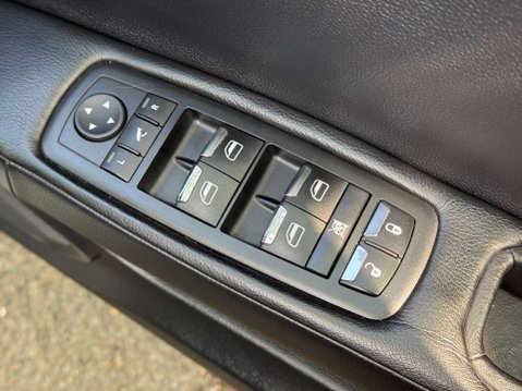 Maserati Quattroporte 3.0 Quattroporte DV6 Auto 4dr 40