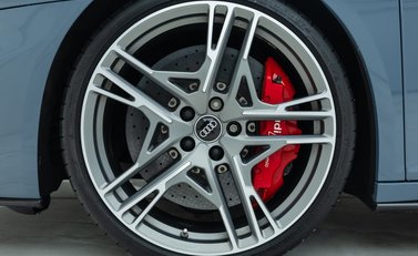 Audi R8 V10 PERFORMANCE CARBON BLACK 20