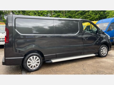 Vauxhall Vivaro 1.6 CDTi 2900 Sportive L2 H1 Euro 5 5dr 8
