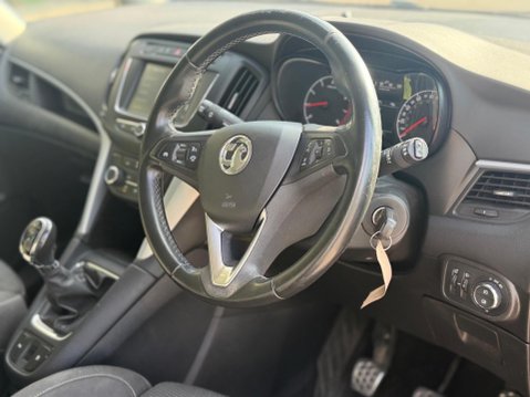 Vauxhall Zafira 1.4i Turbo SRi Euro 6 5dr 3