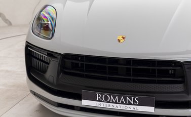 Porsche Macan GTS 24