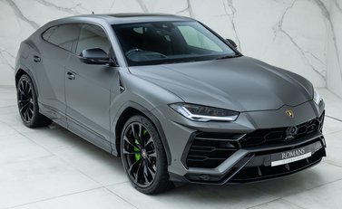 Lamborghini Urus 8