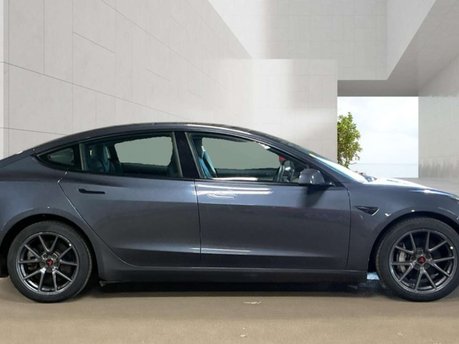 Tesla Model 3 Model 3 Long Range AWD 4WD 4dr 17