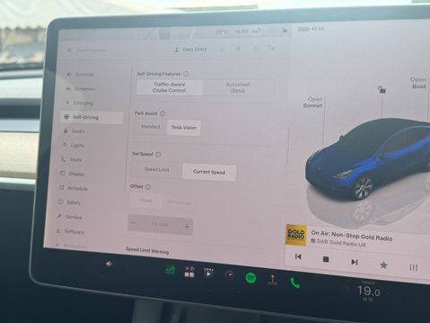 Tesla Model Y Model Y Long Range Awd 19