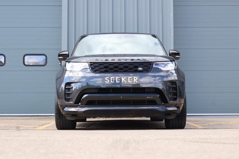 Land Rover Discovery 2023 R-DYNAMIC HSE MHEV commercial with a rear seat conversion 4