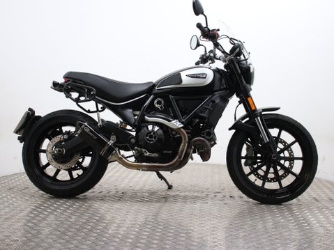 Ducati Scrambler 800 SCRAMBLER ICON DARK 