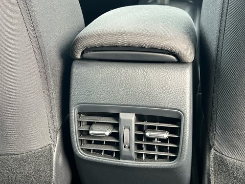 Suzuki Swace MOTION 37