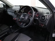 Audi A1 SPORTBACK TFSI SPORT 4