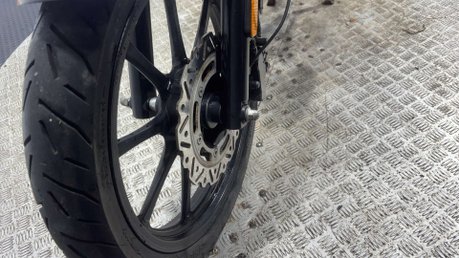 Lexmoto Michigan 2022 SPARES OR REPAIR ONLY 5K PROJECT CRUISER BIKE 125CC LEARNER 12