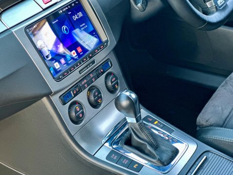 Volkswagen Passat 3.6 FSI V6 R36 DSG 4Motion Euro 5 5dr 12