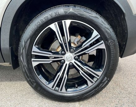 Volvo XC40 2.0 XC40 Inscription Pro T4 Auto 5dr 13
