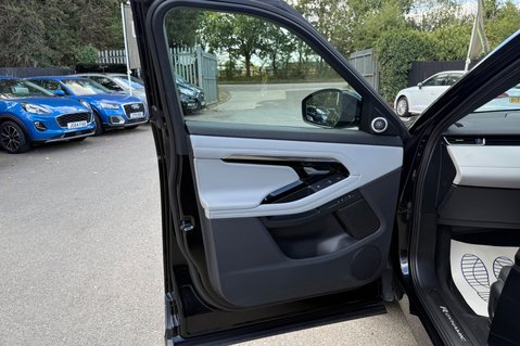 Land Rover Range Rover Evoque R-DYNAMIC HSE MHEV - 240 BHP - FULL SERVICE HISTORY - ADAPTIVE CRUISE 35