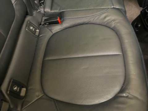 BMW 2 Series 2.0 220i M Sport Auto 5dr 23