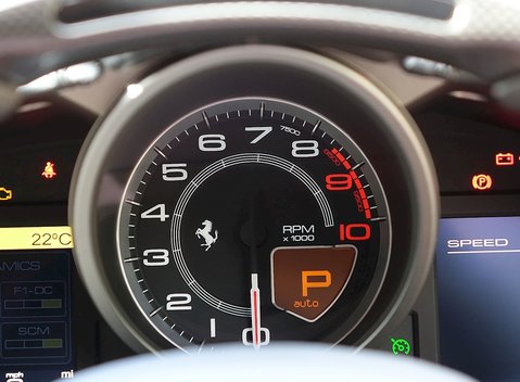 Ferrari F12 Berlinetta 22