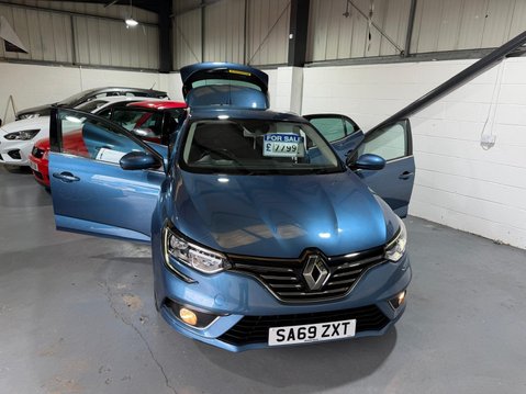 Renault Megane 1.3 TCe Iconic Euro 6 (s/s) 5dr 2