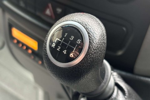 Mercedes-Benz Sprinter 516 Cdi 4x4 Lwb Hr Panel Van - Tail Lift / Air Con 40