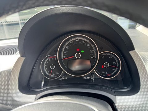 Volkswagen Up HIGH UP BLUEMOTION TECHNOLOGY 26