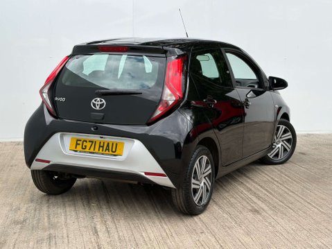 Toyota Aygo 1.0 Aygo X-Play TSS VVT-i 5dr 27