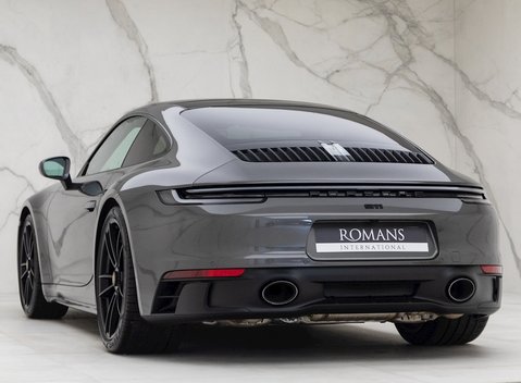 Porsche 911 Carrera GTS (992) 3