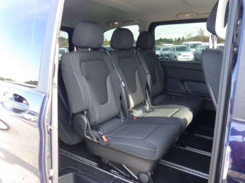 Mercedes-Benz V Class 2.2 V220d BlueTEC SE MPV 5dr Diesel G-Tronic+ (s/s) 7 Seat (163 ps) 8