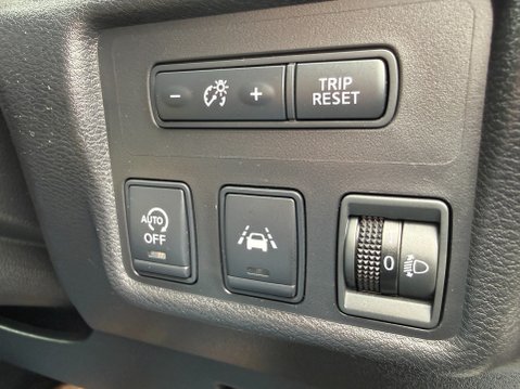 Nissan MICRA IG-T N-CONNECTA 26