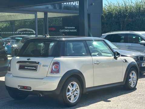 Mini Hatch 1.6 Cooper Auto 3dr 6