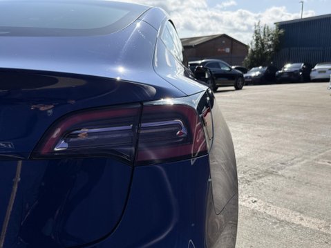 Tesla Model 3 Long Range Saloon 4dr Electric Auto RWD (282 ps) 19