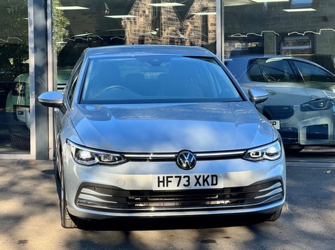 Volkswagen Golf STYLE ETSI DSG 3