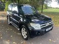Mitsubishi Shogun 3.2 DI-DC Equippe Auto 4WD Euro 5 3dr SWB 27