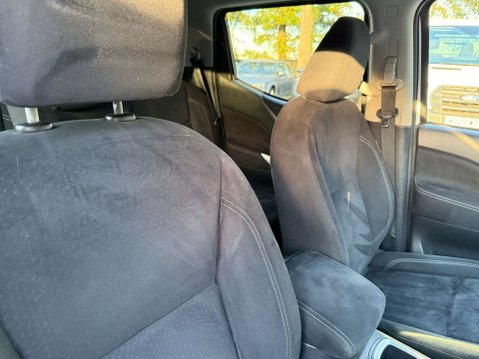 Nissan Navara 2.3 Navara N-Connecta dCi 4WD 5dr 66