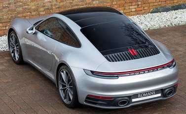 Porsche 911 Carrera S (992) 9