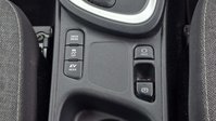 Toyota Yaris Cross 1.5 VVT-h Icon SUV 5dr Petrol Hybrid E-CVT Euro 6 (s/s) (116 ps) 38