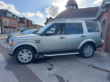 Land Rover Discovery 3.0 TD V6 HSE Auto 4WD Euro 4 5dr 5
