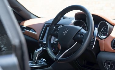 Maserati Levante S GranSport 11