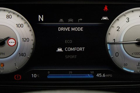Hyundai BAYON T-GDI PREMIUM MHEV 35