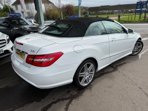 Mercedes-Benz E Class 2.1 E250 CDI BlueEfficiency Sport Cabriolet G-Tronic+ Euro 5 (s/s) 2dr 18
