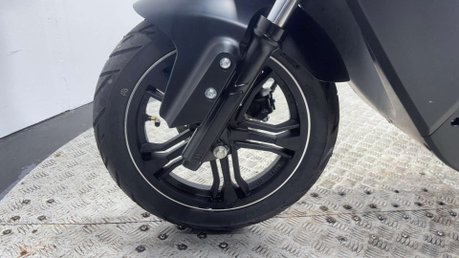 Lexmoto E-Lex 1500W 2022 20 MILES ELECTRIC 50CC SCOOTER RIDE AT 16 EBIKE ESCOOT 24