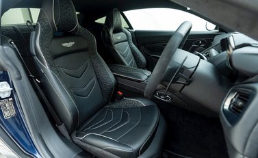 Aston Martin DBS Superleggera 10