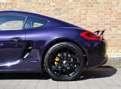 Porsche Cayman 16