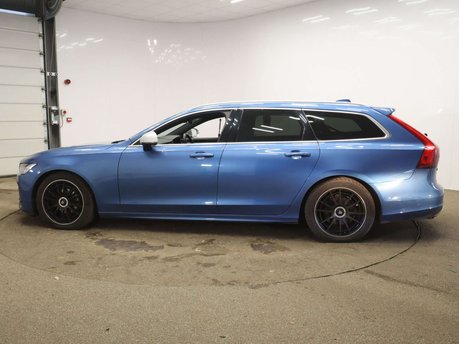 Volvo V90 2.0 V90 R-Design D4 Auto 5dr 17