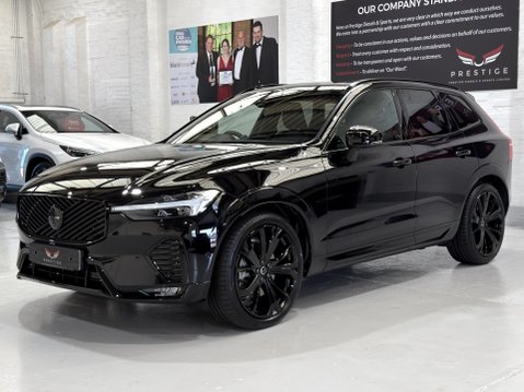 Volvo XC60 B5 ULTRA BLACK EDITION AWD 11