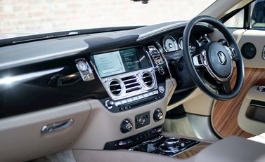 Rolls-Royce Wraith 15