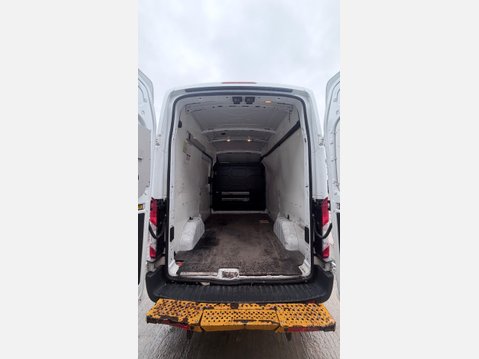 Ford Transit 2.0 350 EcoBlue FWD L2 H3 Euro 6 5dr 14
