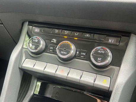 Skoda Karoq 1.5 Karoq SE TSi 5dr 35