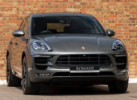 Porsche Macan GTS 1