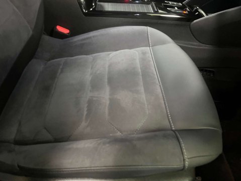 Citroen C4 X e-C4 X Shine + 4dr 12