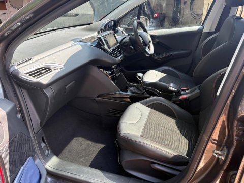 Peugeot 2008 S/S GT LINE 12