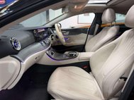 Mercedes-Benz CLS 2.0 CLS300d AMG Line (Premium Plus) Coupe 4dr Diesel G-Tronic Euro 6 (s/s) 34